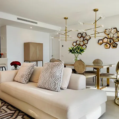 Apartment Luxury 3 Bedroom Penthouse