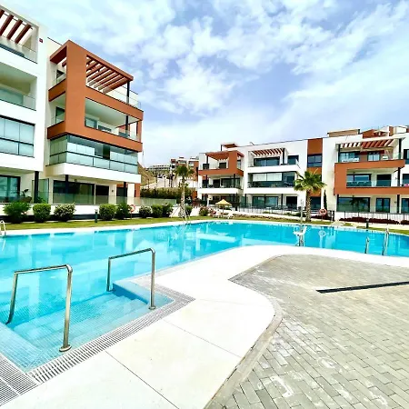 Luxury 3 Bedroom Penthouse Фуэнхирола