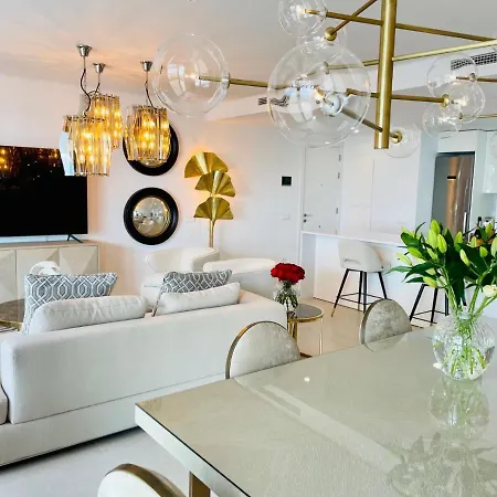 Luxury 3 Bedroom Penthouse Фуэнхирола