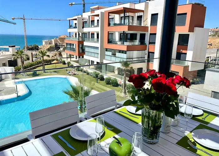 Luxury 3 Bedroom Penthouse Apartment