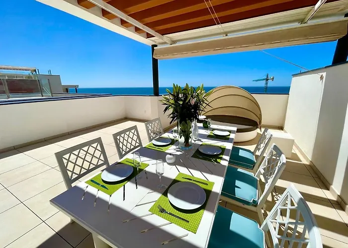 Apartment Luxury 3 Bedroom Penthouse