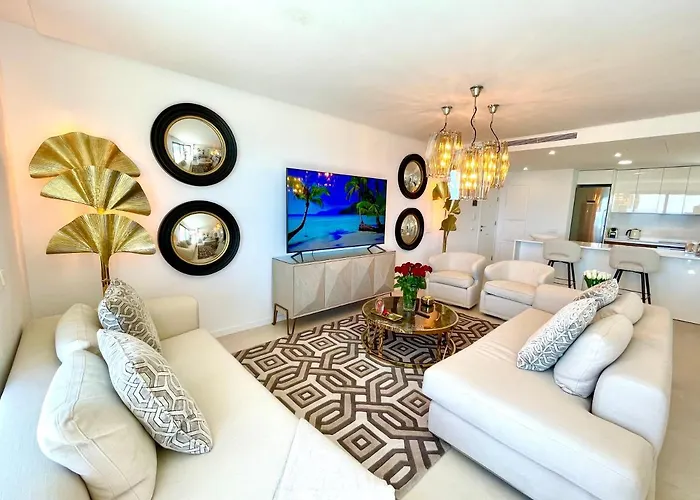 Apartment Luxury 3 Bedroom Penthouse