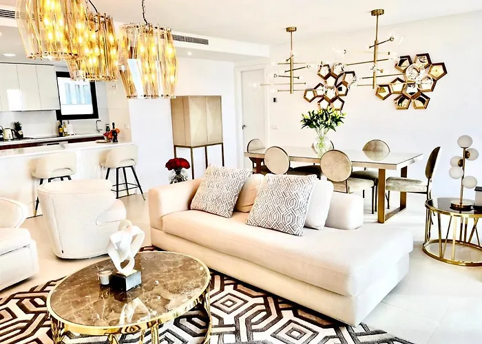 Apartment Luxury 3 Bedroom Penthouse