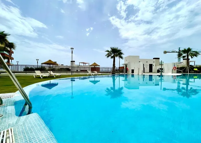 Luxury 3 Bedroom Penthouse Apartment