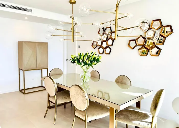 Apartment Luxury 3 Bedroom Penthouse