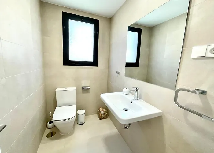 Luxury 3 Bedroom Penthouse Appartement *